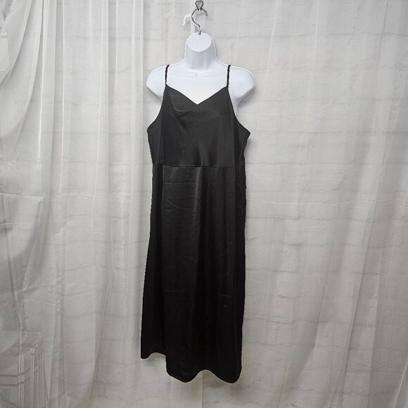 Old Navy Black Scoop Neck Midi Dress Sleeveless Goth Minimalist Satin XL - Picture 1 of 13